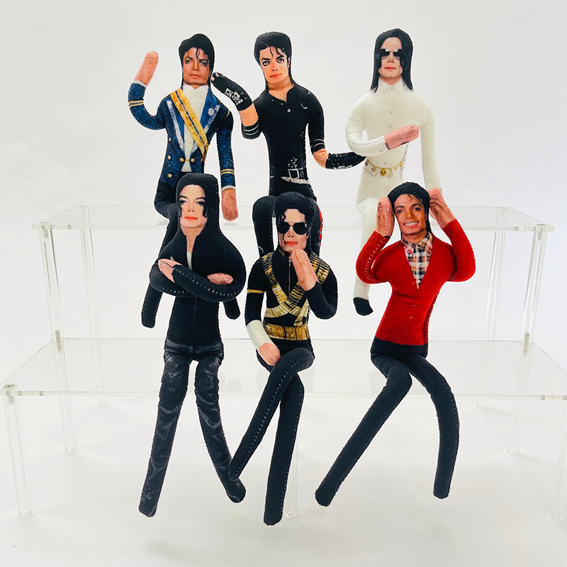 6 figurines en peluche Michael - Desk Setup Room avis et prix