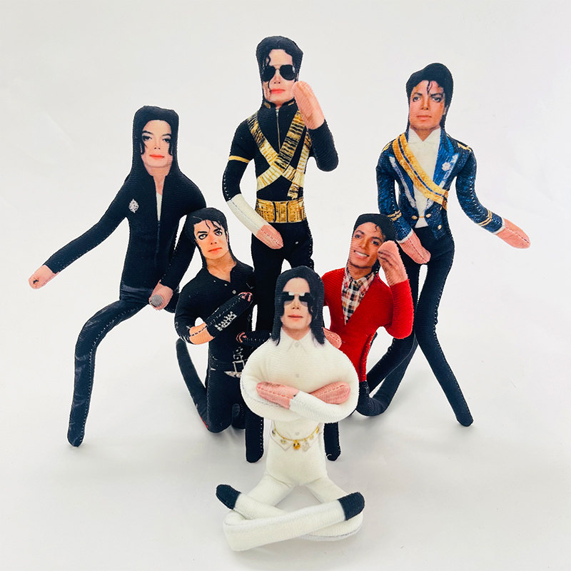 6 figurines en peluche Michael - Desk Setup Room avis et prix